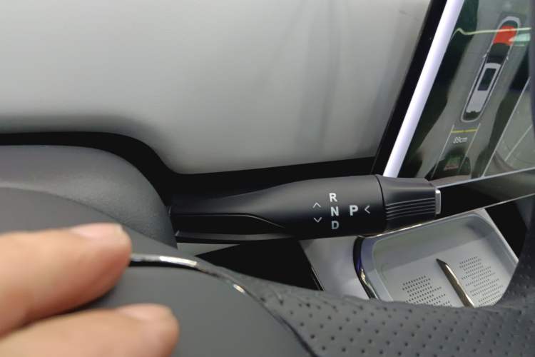 Used VOYAH COURAGE 2024 Ultra-Long Range Smart Enjoyment Version Gear Lever