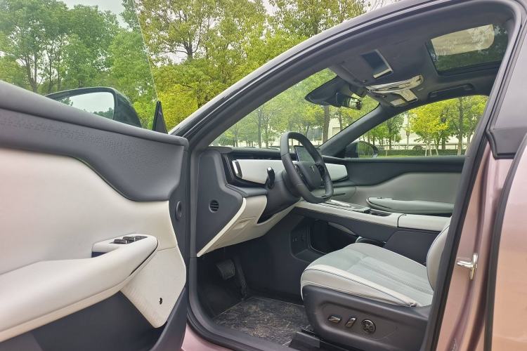 Used VOYAH COURAGE 2024 Four-Wheel Drive Global Edition Interior 1