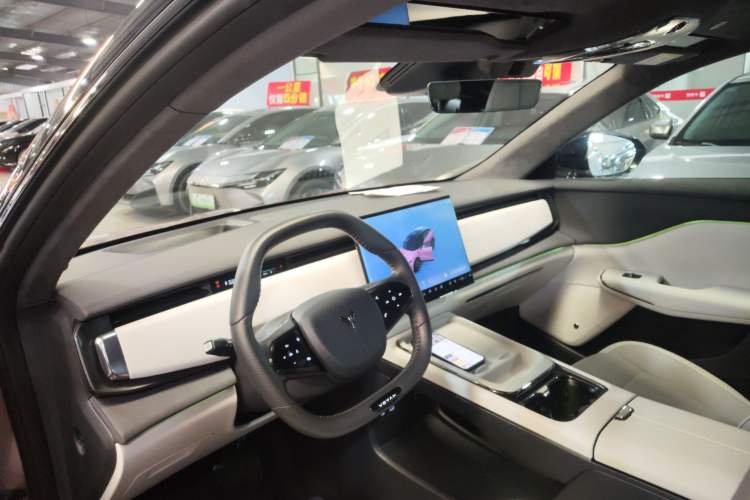 Used VOYAH COURAGE 2024 Four-Wheel Drive Global Edition Interior 2