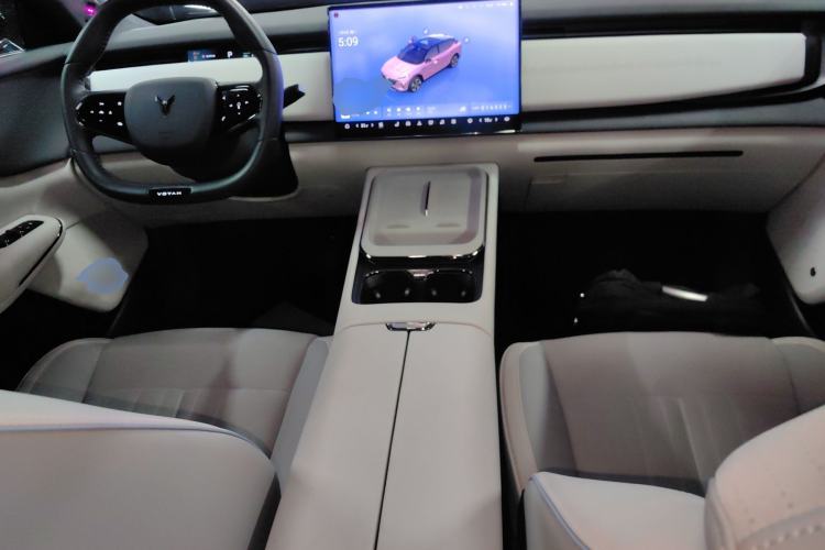 Used VOYAH COURAGE 2024 Four-Wheel Drive Global Edition Interior 2