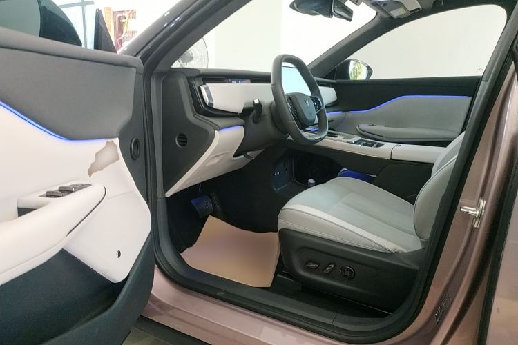 Used VOYAH COURAGE 2024 Ultra-Long Range Smart Enjoyment Version Interior 3