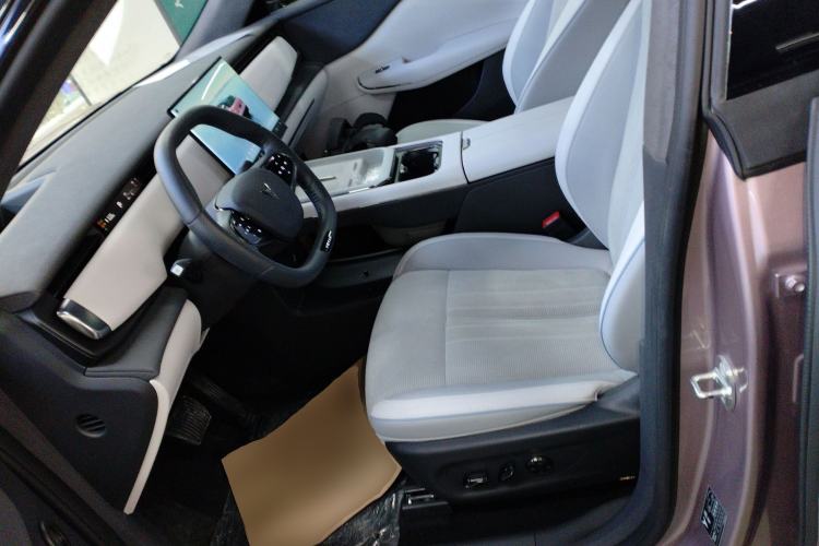 Used VOYAH COURAGE 2024 Ultra-Long Range Smart Enjoyment Version Left Front Seat