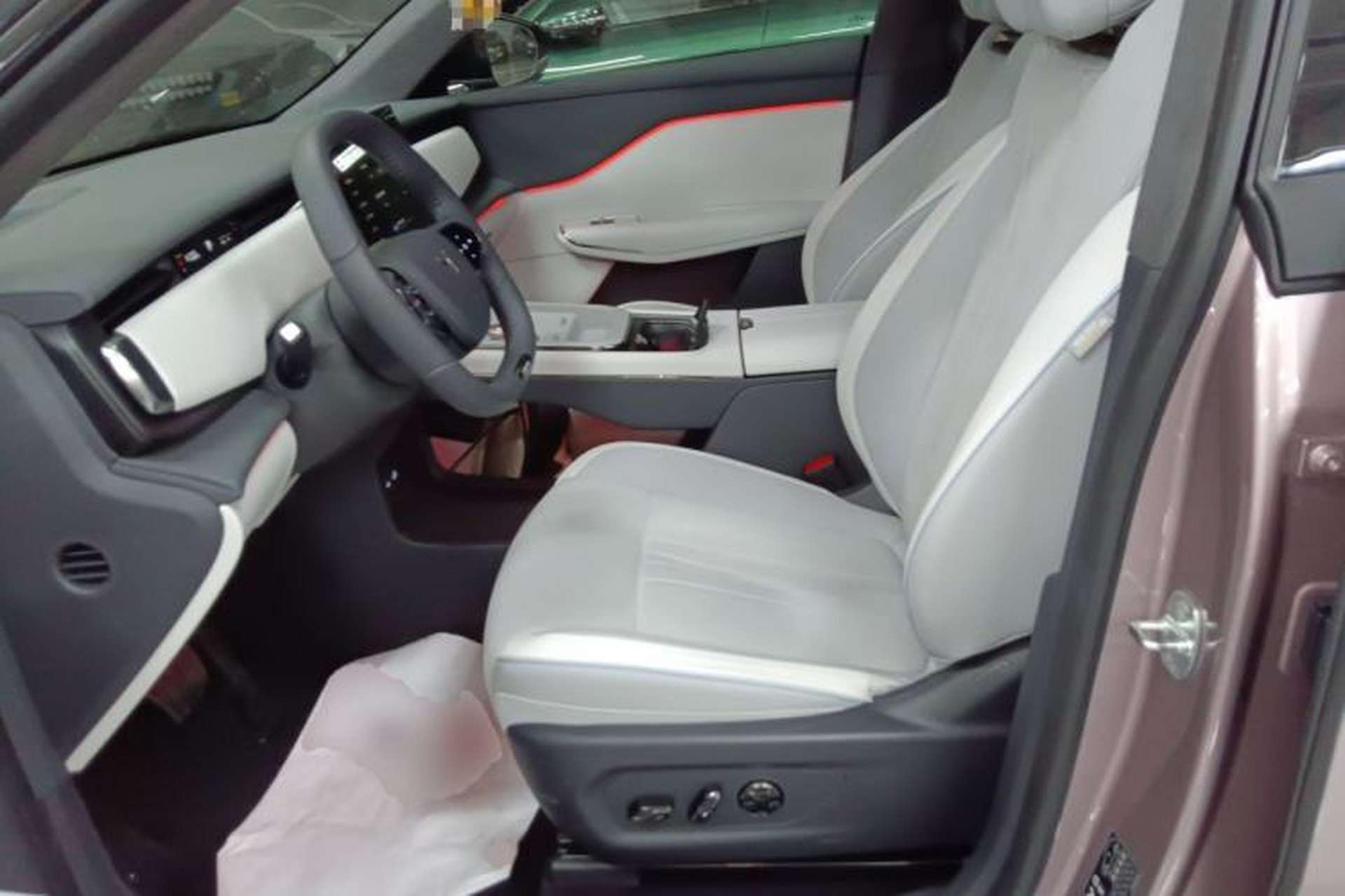 Used VOYAH COURAGE 2024 Four-Wheel Drive Global Edition Left Front Seat