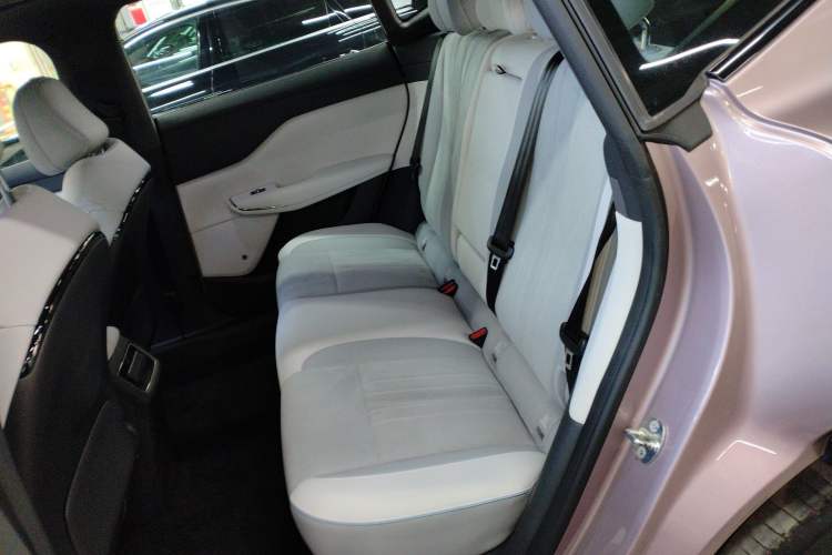 Used VOYAH COURAGE 2024 Ultra-Long Range Smart Enjoyment Version Left Rear Seat