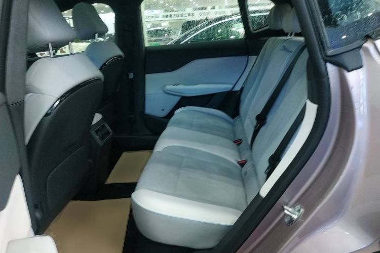 Used VOYAH COURAGE 2024 Ultra-Long Range Smart Enjoyment Version Left Rear Seat