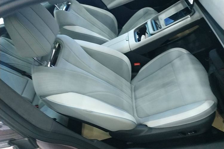 Used VOYAH COURAGE 2024 Ultra-Long Range Smart Enjoyment Version Right Front Seat