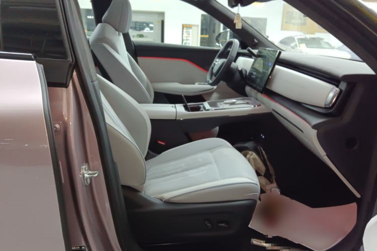 Used VOYAH COURAGE 2024 Four-Wheel Drive Global Edition Right Front Seat