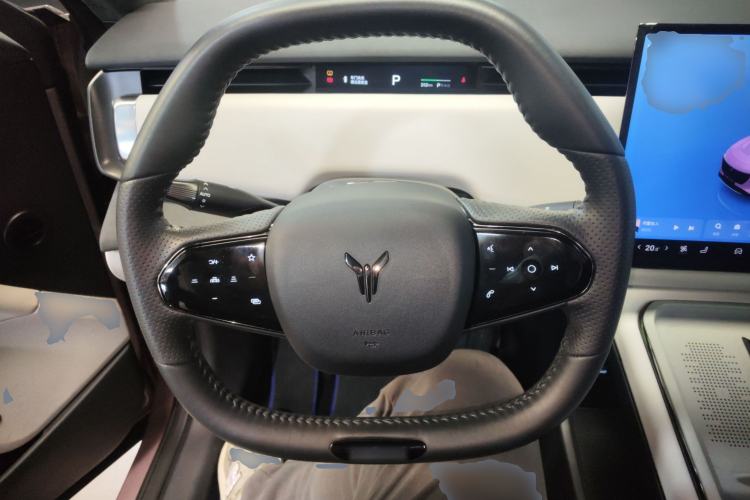 Used VOYAH COURAGE 2024 Four-Wheel Drive Global Edition Steering Wheel