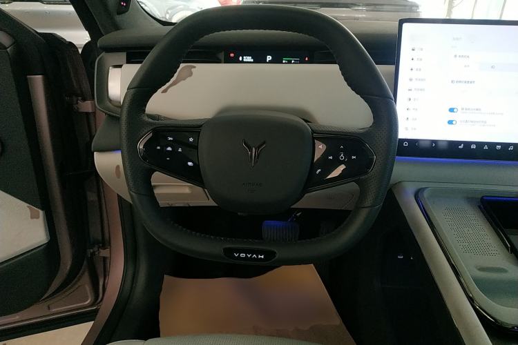 Used VOYAH COURAGE 2024 Ultra-Long Range Smart Enjoyment Version Steering Wheel