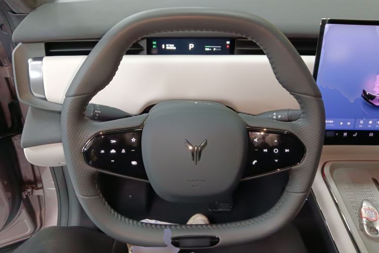 Used VOYAH COURAGE 2024 Four-Wheel Drive Global Edition Steering Wheel