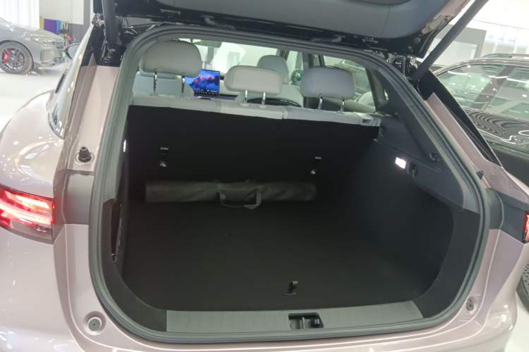 Used VOYAH COURAGE 2024 Ultra-Long Range Smart Enjoyment Version Trunk