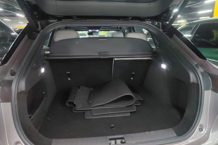 Used VOYAH COURAGE 2024 Four-Wheel Drive Global Edition Trunk