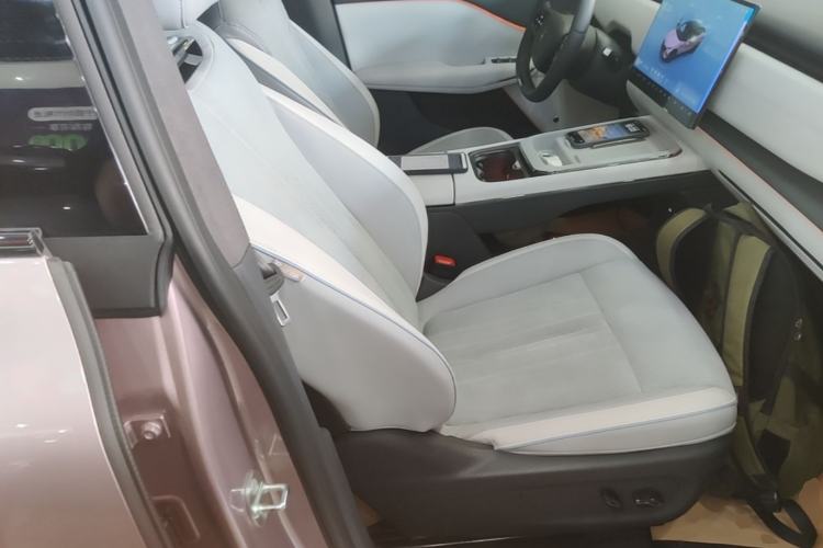 Used VOYAH COURAGE 2024 Four-Wheel Drive Global Edition Right Front Seat