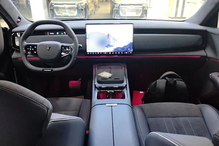 Used VOYAH COURAGE 2024 Long-Range Supercharge Edition Center Console
