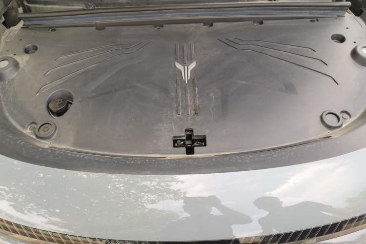 Used VOYAH COURAGE 2024 Long-Range Supercharge Edition Engine Bay