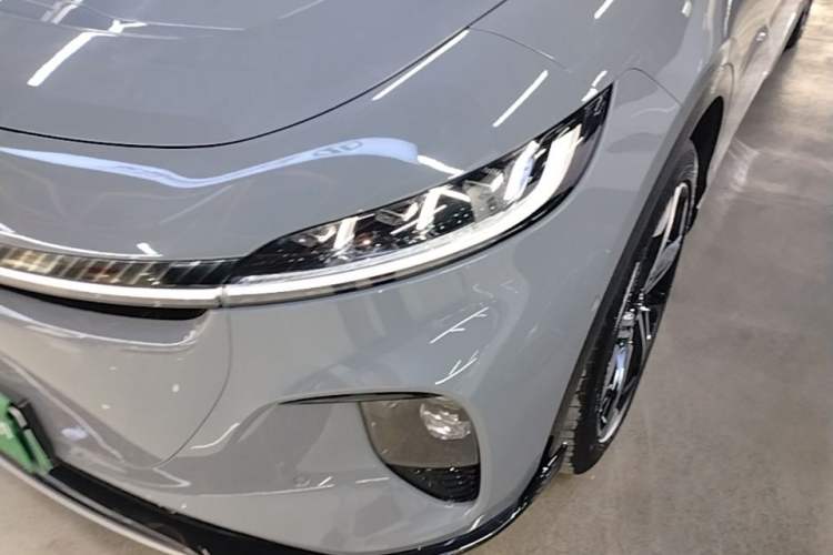 Used VOYAH COURAGE 2024 Long-Range Supercharge Edition Left Front Headlight