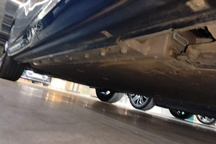 Used VOYAH COURAGE 2024 Long-Range Supercharge Edition Left Side Sill