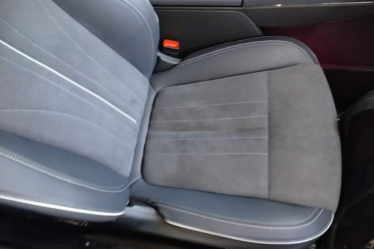 Used VOYAH COURAGE 2024 Long-Range Supercharge Edition Right Front Seat