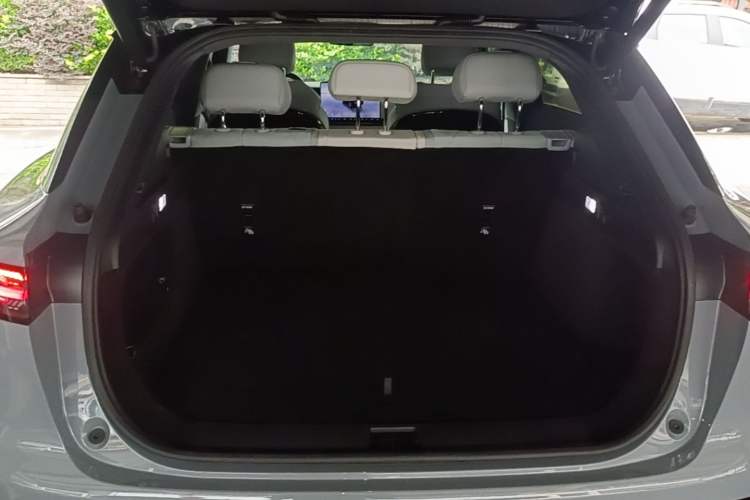Used VOYAH COURAGE 2024 Long-Range Supercharge Edition Trunk
