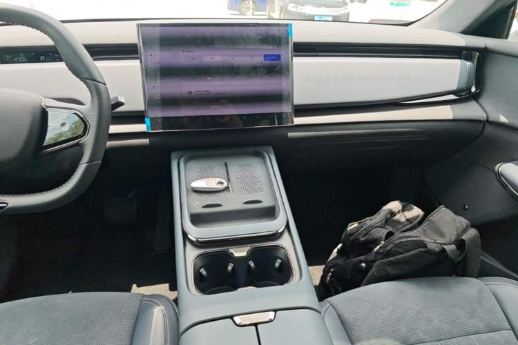 Used VOYAH COURAGE 2024 Long-Range Supercharge Edition Audio And AC Panel