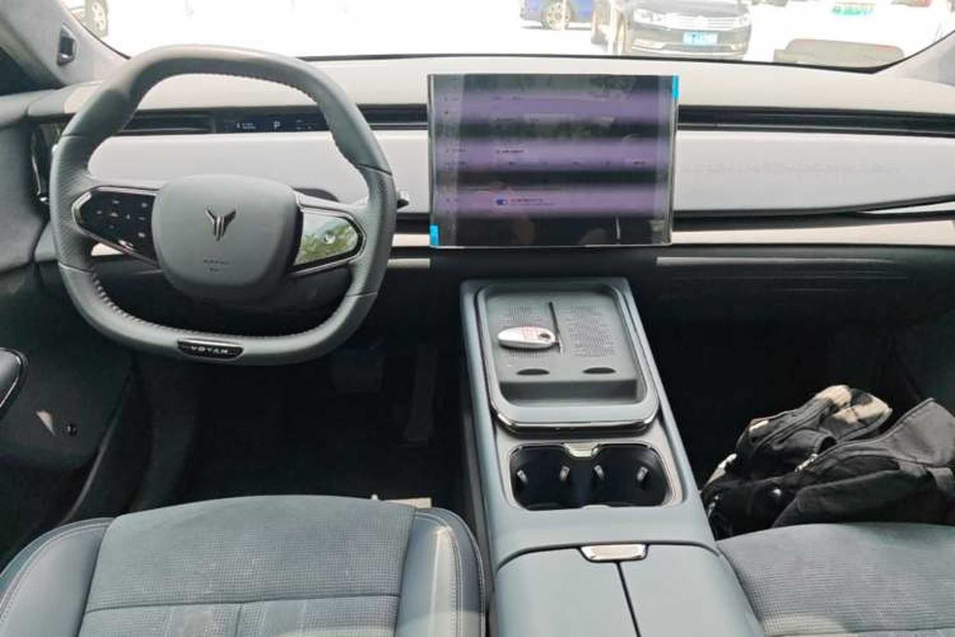 Used VOYAH COURAGE 2024 Long-Range Supercharge Edition Center Console