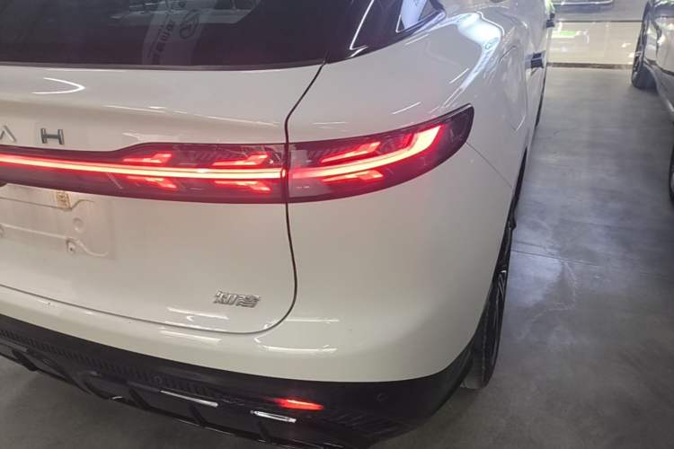 Used VOYAH COURAGE 2024 Long-Range Supercharge Edition Exterior 3