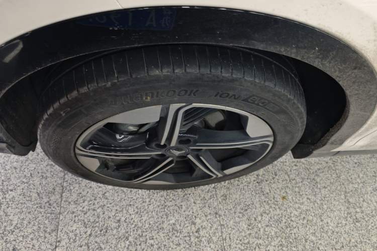 Used VOYAH COURAGE 2024 Long-Range Smart Edition Exterior 7