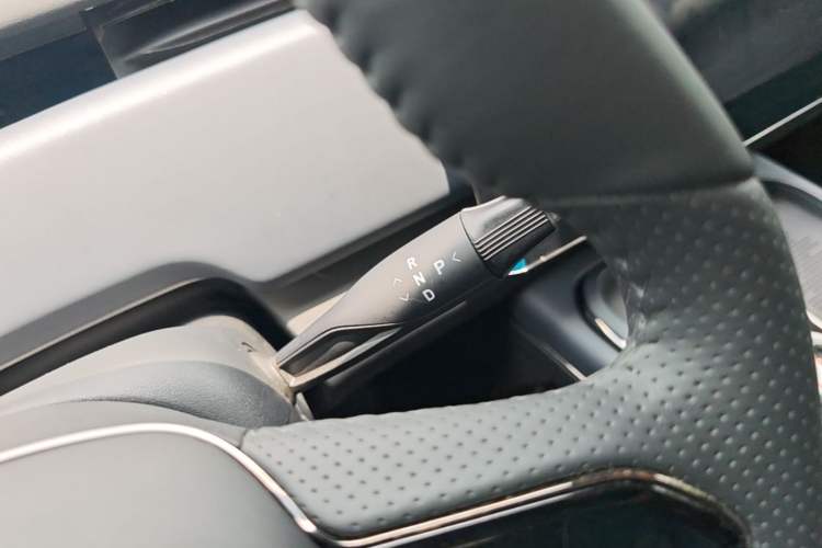 Used VOYAH COURAGE 2024 Long-Range Supercharge Edition Gear Lever