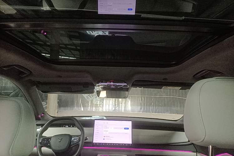 Used VOYAH COURAGE 2024 Four-Wheel Drive Global Edition Headliner