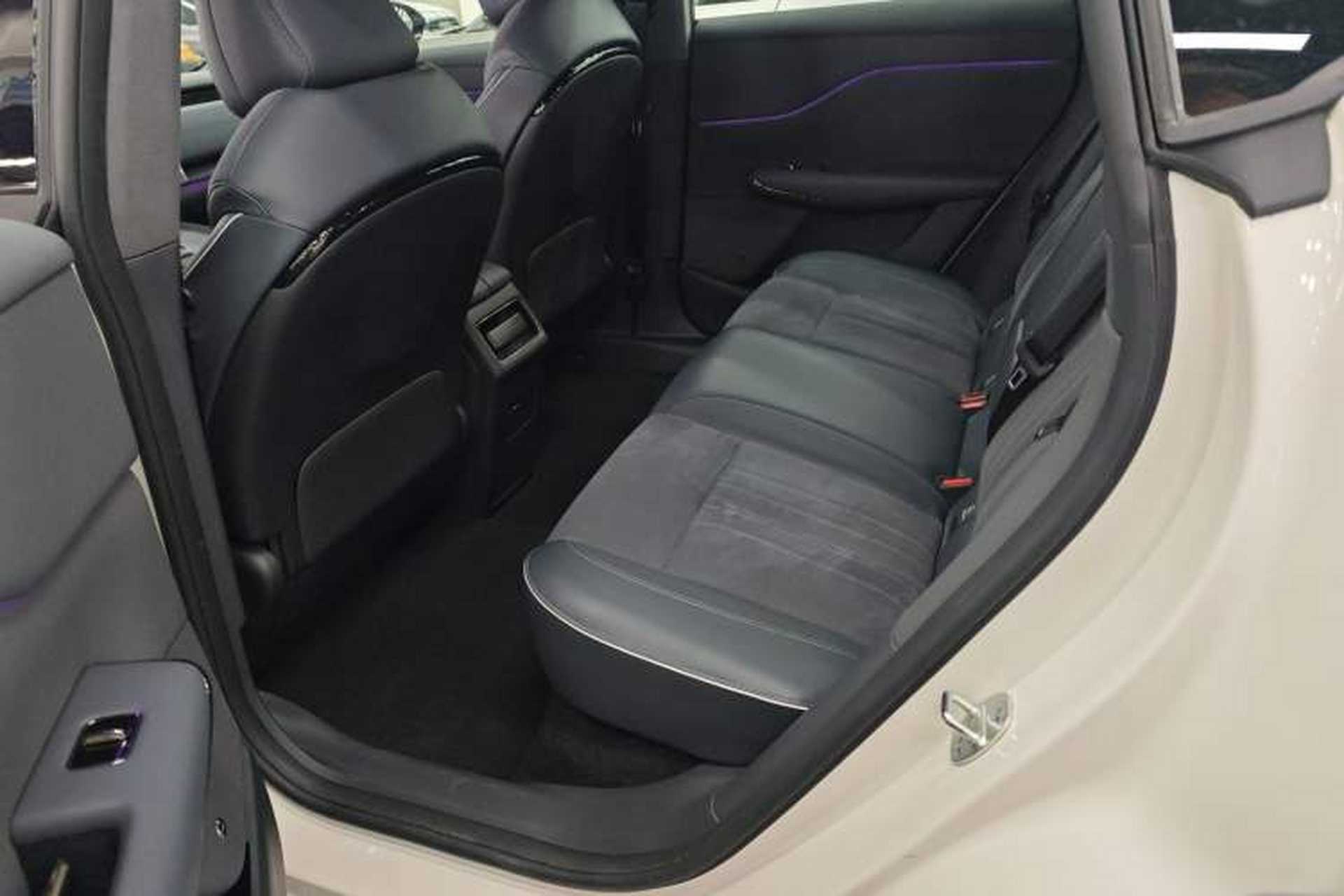 Used VOYAH COURAGE 2024 Ultra-Long Range Smart Enjoyment Version Interior 4
