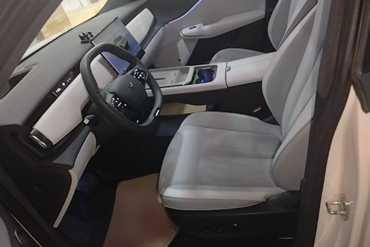 Used VOYAH COURAGE 2024 Long-Range Supercharge Edition Left Front Seat