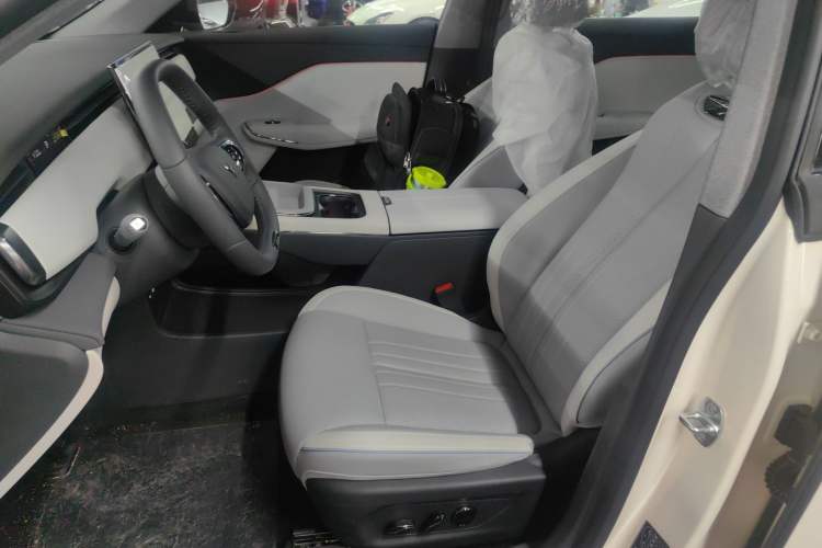 Used VOYAH COURAGE 2024 Long-Range Smart Edition Left Front Seat