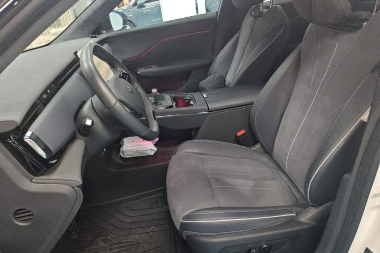 Used VOYAH COURAGE 2024 Ultra-Long Range Smart Enjoyment Version Left Front Seat