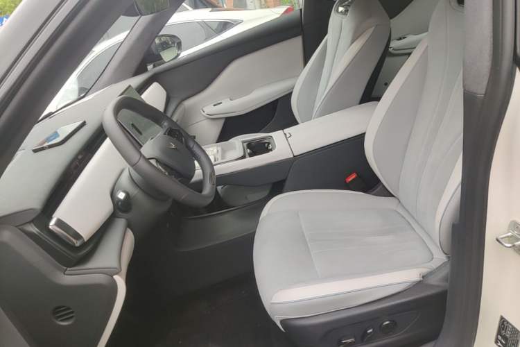 Used VOYAH COURAGE 2024 Four-Wheel Drive Global Edition Left Front Seat