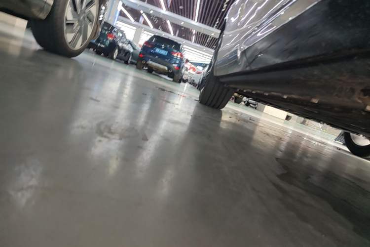 Used VOYAH COURAGE 2024 Long-Range Smart Edition Left Side Sill
