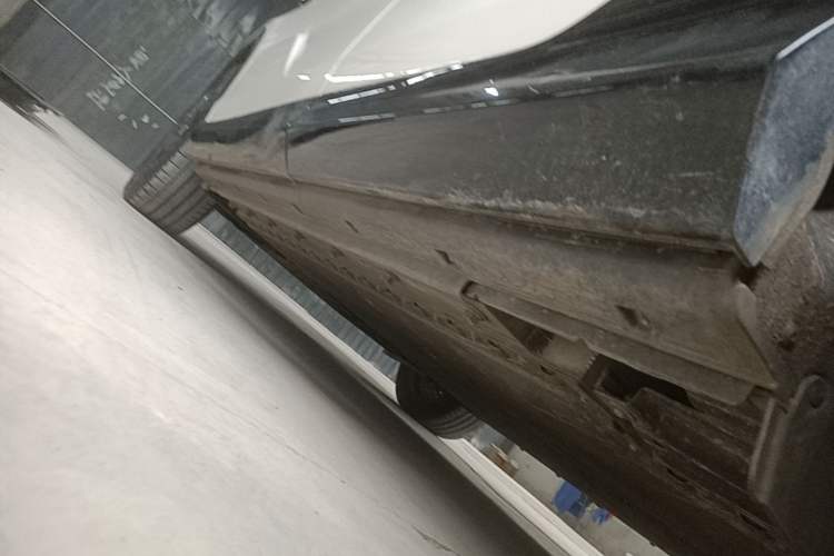 Used VOYAH COURAGE 2024 Four-Wheel Drive Global Edition Left Side Sill