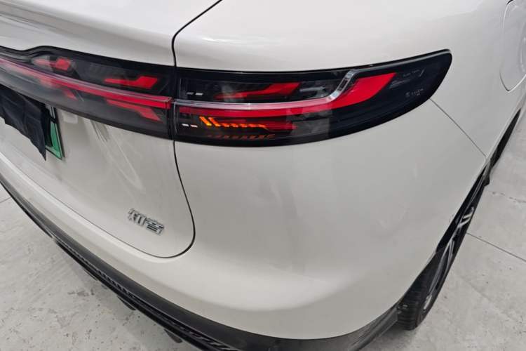 Used VOYAH COURAGE 2024 Long-Range Supercharge Edition Right Rear Taillight