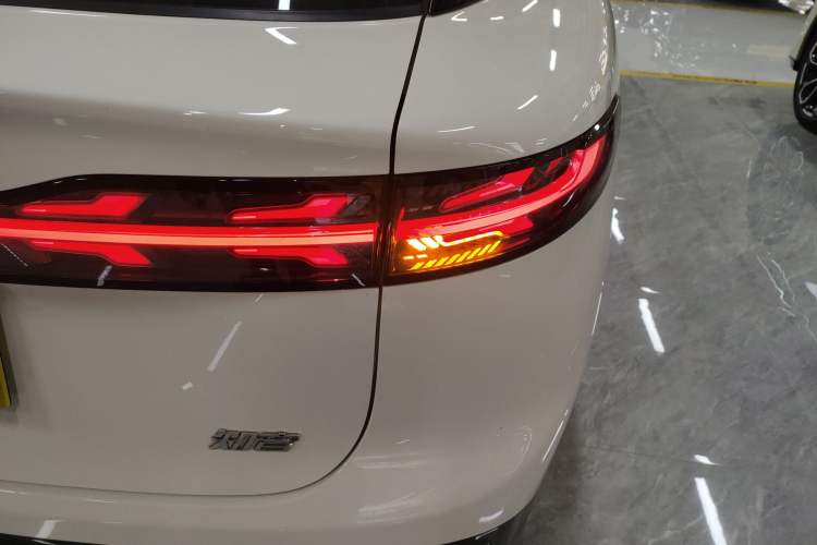 Used VOYAH COURAGE 2024 Long-Range Supercharge Edition Right Rear Taillight