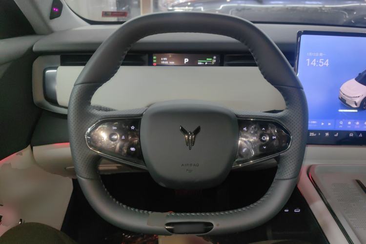Used VOYAH COURAGE 2024 Long-Range Smart Edition Steering Wheel