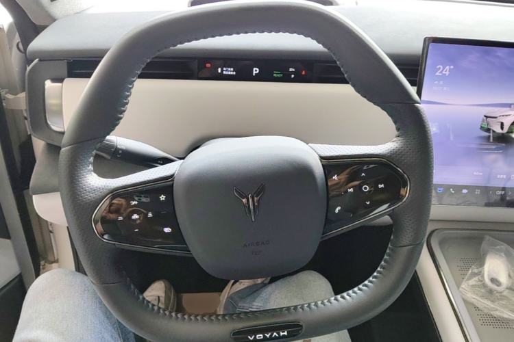 Used VOYAH COURAGE 2024 Long-Range Smart Edition Steering Wheel