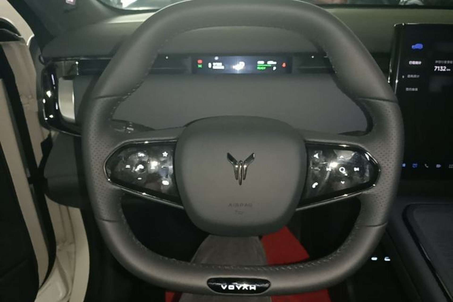 Used VOYAH COURAGE 2024 Ultra-Long Range Smart Enjoyment Version Steering Wheel