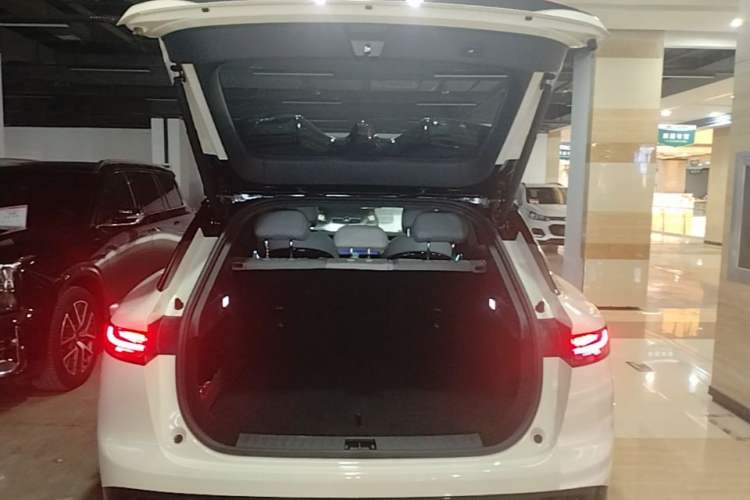 Used VOYAH COURAGE 2024 Long-Range Supercharge Edition Trunk