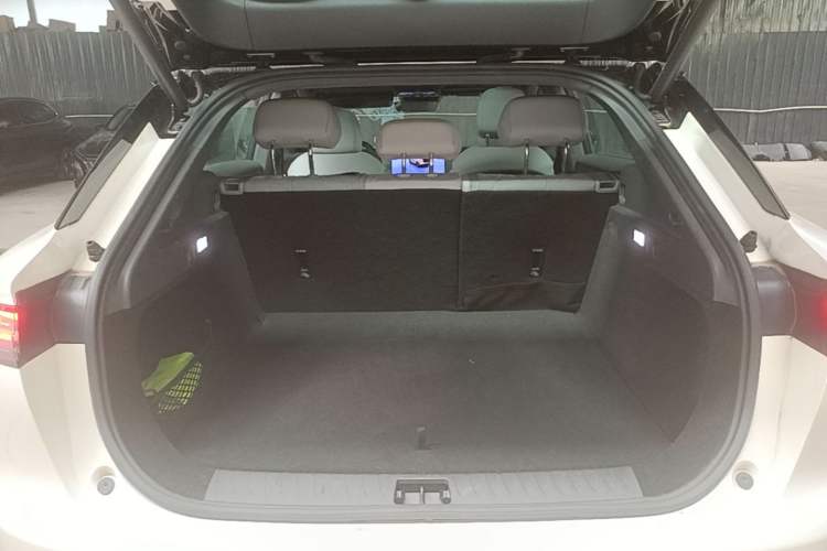 Used VOYAH COURAGE 2024 Four-Wheel Drive Global Edition Trunk