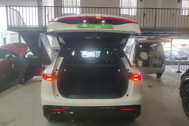 Used VOYAH COURAGE 2024 Ultra-Long Range Smart Enjoyment Version Trunk