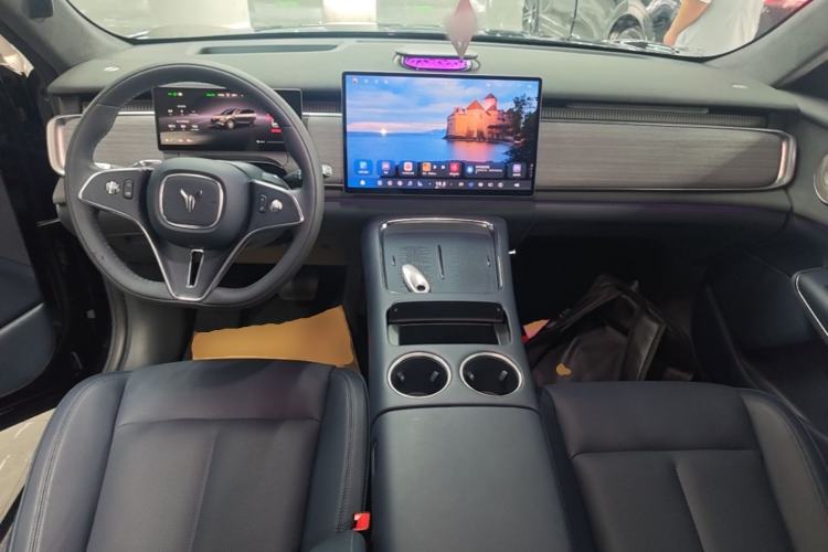 Used VOYAH COURAGE 2025 Model Four-Wheel-Drive Qiankun Edition Center Console