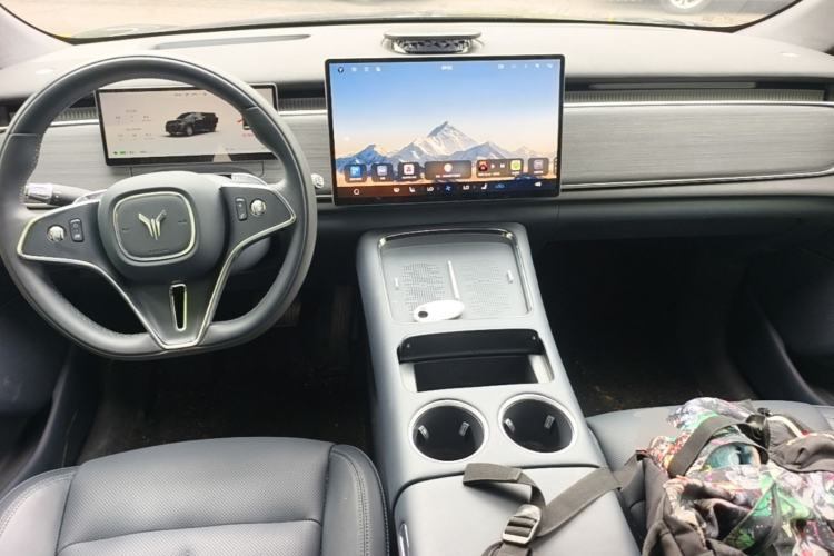 Used VOYAH COURAGE 2025 Model Four-Wheel-Drive Qiankun Edition Center Console