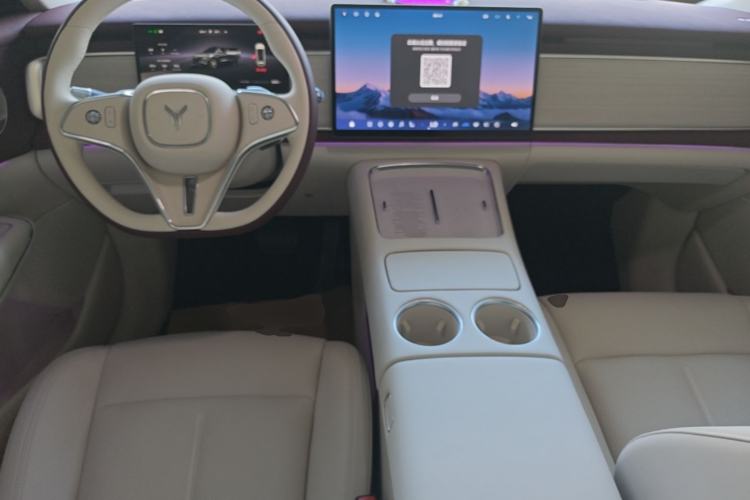 Used VOYAH COURAGE 2025 Model Four-Wheel-Drive Qiankun Edition Center Console
