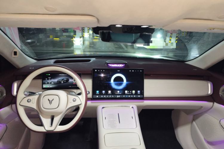 Used VOYAH COURAGE 2025 Model Four-Wheel-Drive Qiankun Edition Center Console