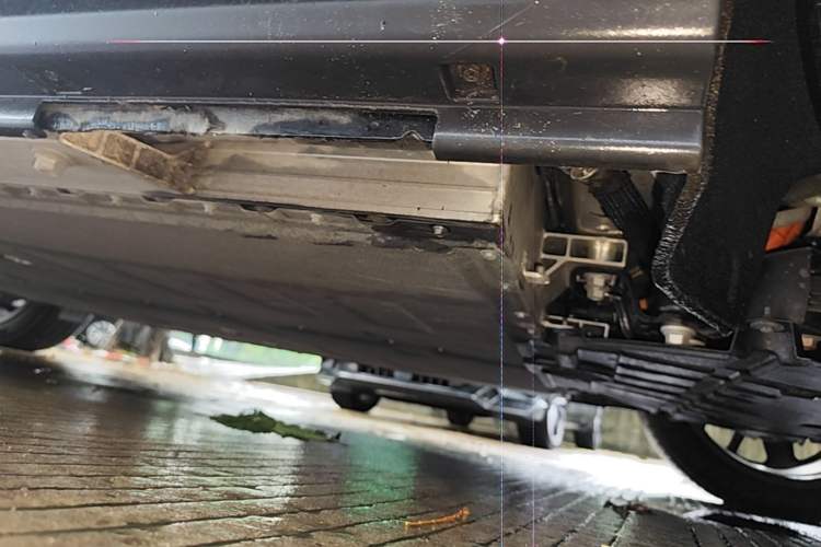 Used VOYAH COURAGE 2025 Model Four-Wheel-Drive Qiankun Edition Chassis Front Right