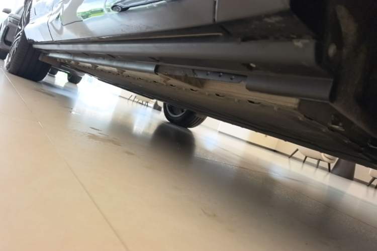 Used VOYAH COURAGE 2025 Model Four-Wheel-Drive Qiankun Edition Chassis Front Right